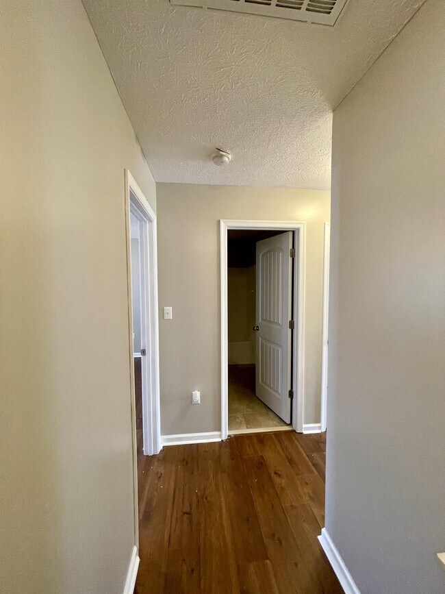 Building Photo - 211 Portico Street