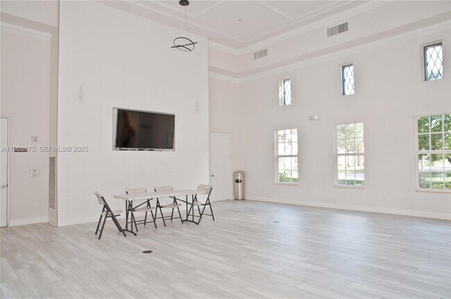 Building Photo - 14620 SW 15th St