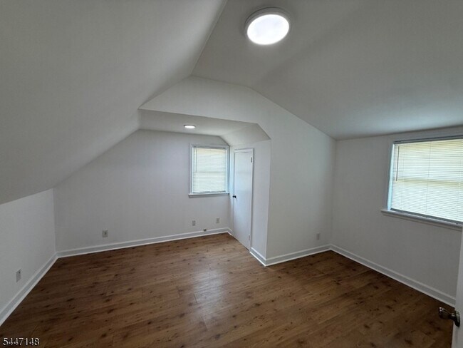 Building Photo - 2514 Jackson Ave