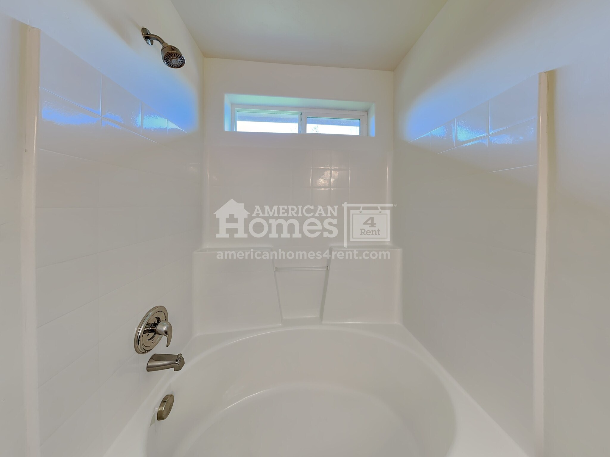 Building Photo - 891 S Threave Ave