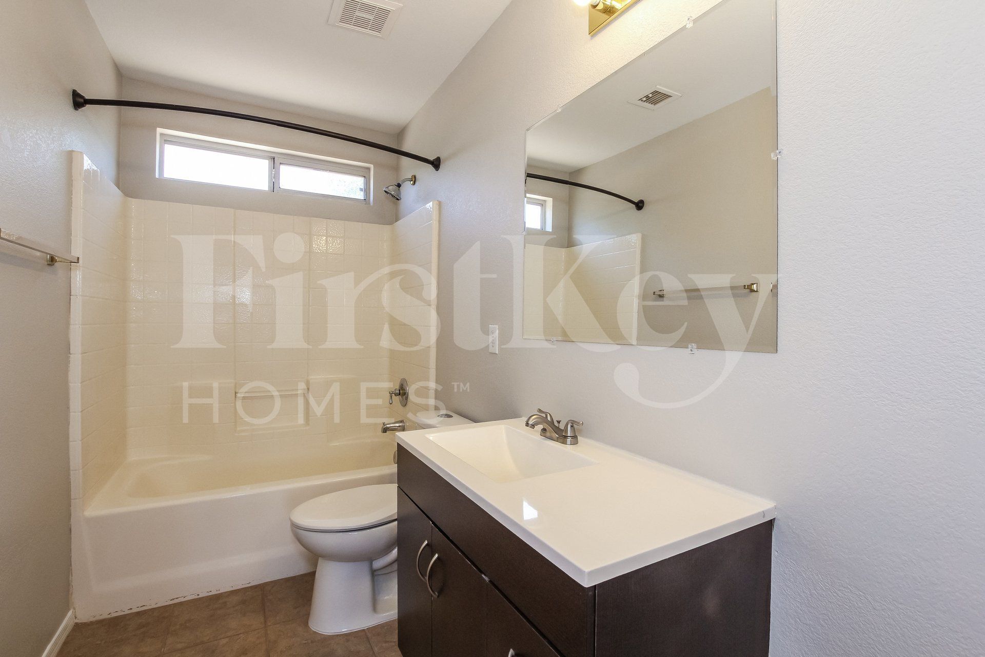 Building Photo - 9156 W Quail Ave