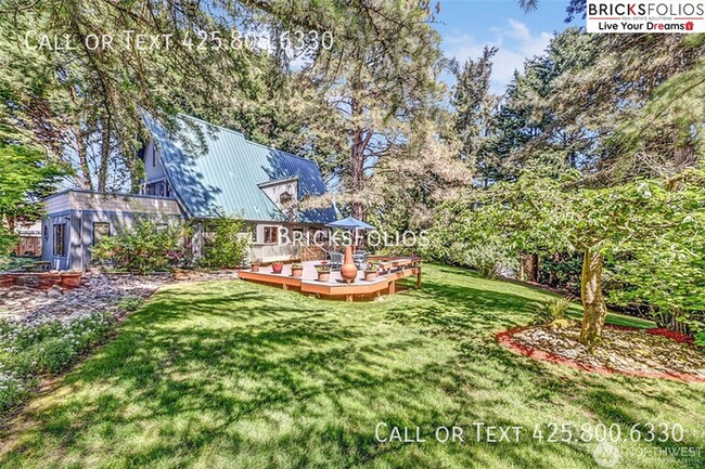 Building Photo - Remarkable Redmond Home - Walk to Microsof...