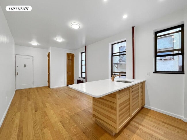 Building Photo - 503 W 148th St
