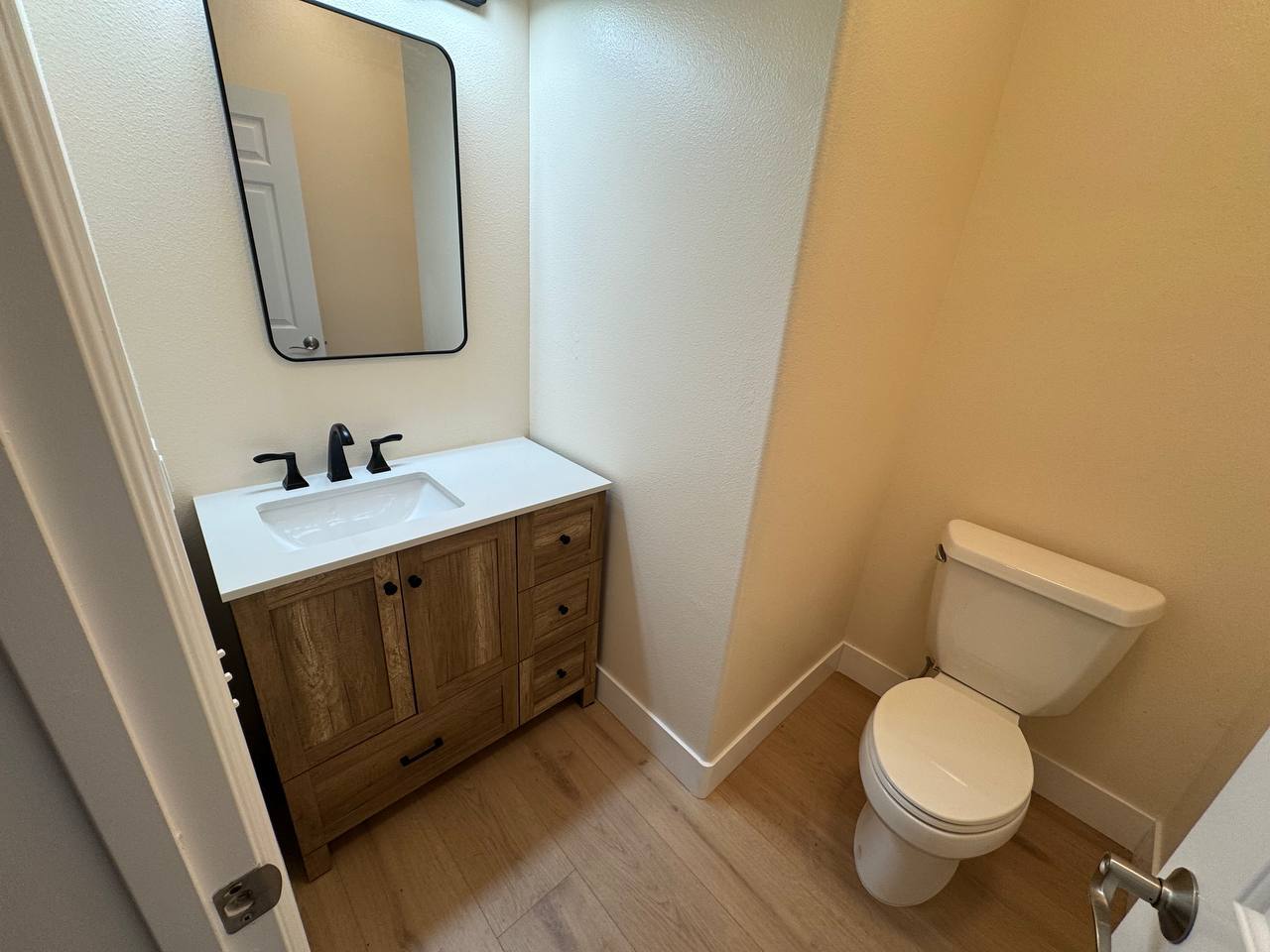 Guest Bathroom - 4800 Westlake Pky