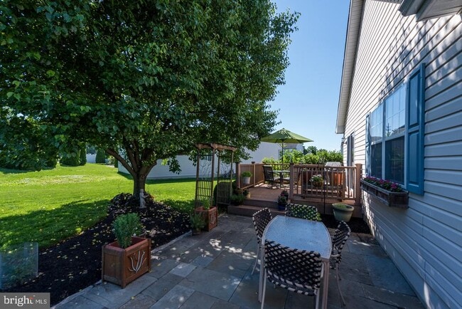 Building Photo - 19 Patriot Ct