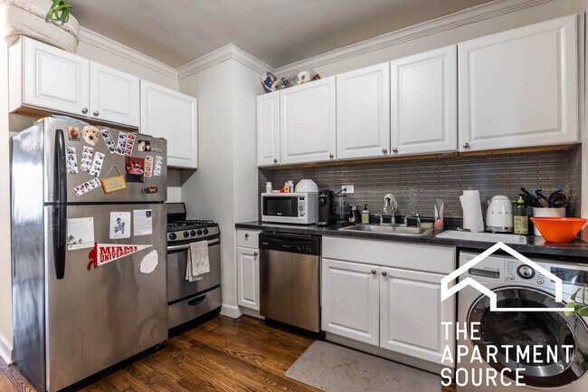 Building Photo - 2151 N Fremont St