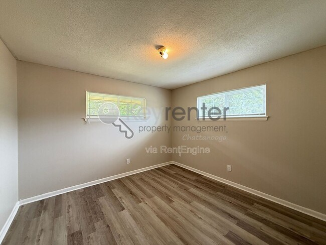 Building Photo - 3973 Teakwood Dr