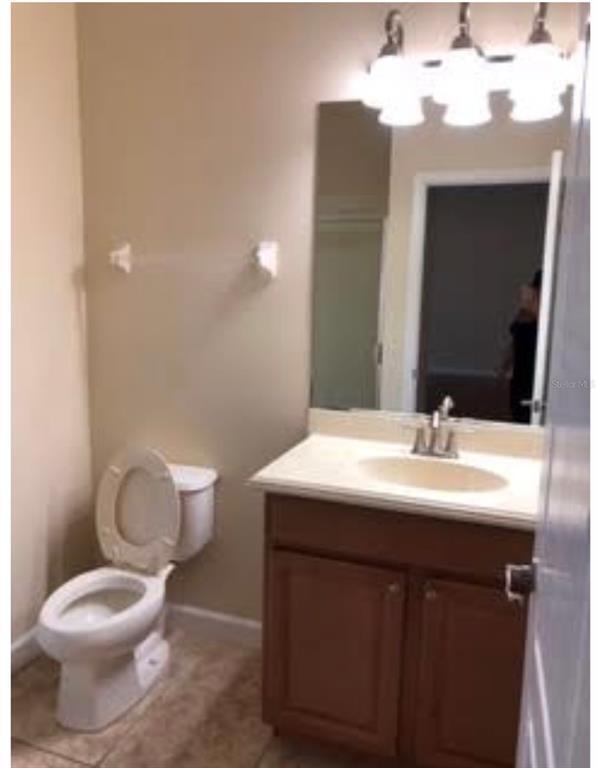 Building Photo - 20012 Oakflower Ave