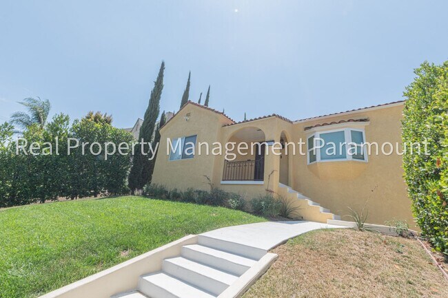 Building Photo - Beautiful Newly Renovated 3-Bedroom Home in a Prime Location