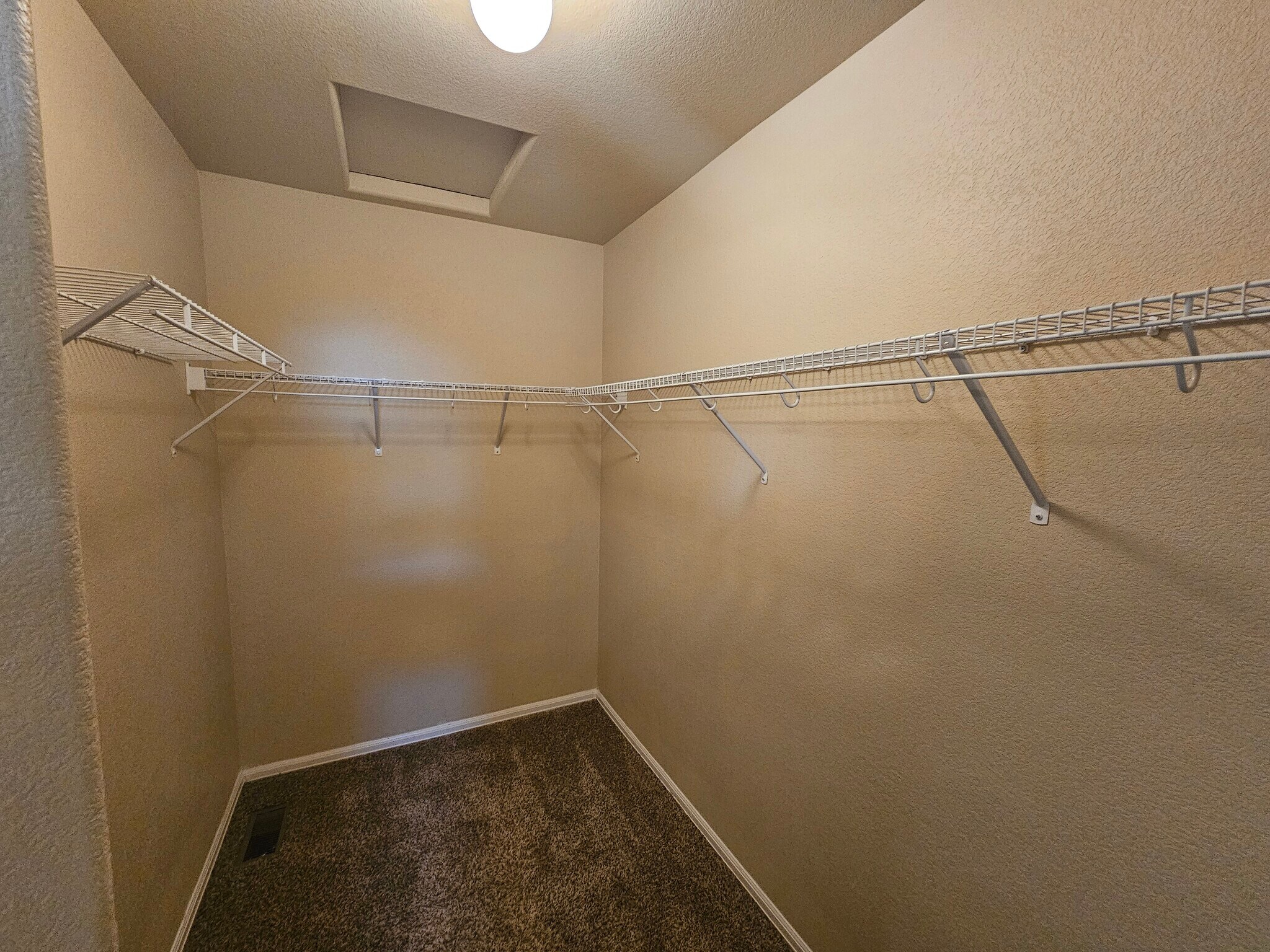 Building Photo - 5352 Canadian Rose View