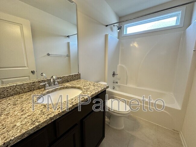 Building Photo - 933 Centennial Dr