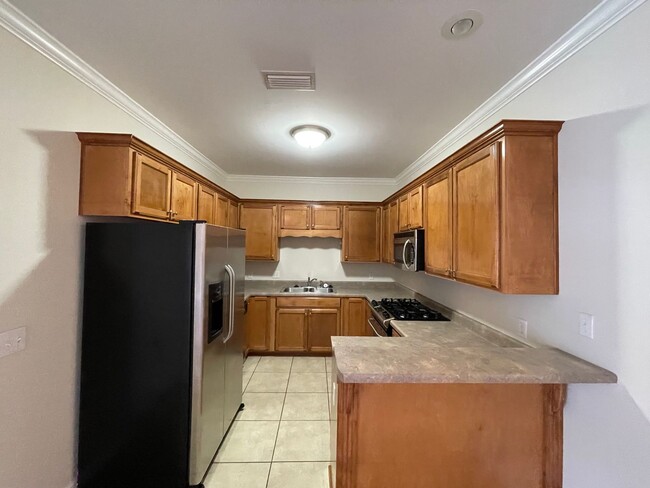 Building Photo - Cotton Creek - One Story Townhome!