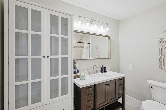 Building Photo - 2368 County Road 852-SI ID1055509P