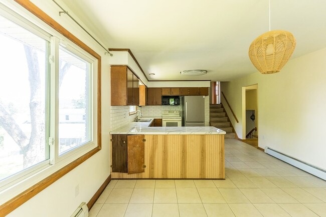 Building Photo - 82 Terrace Dr