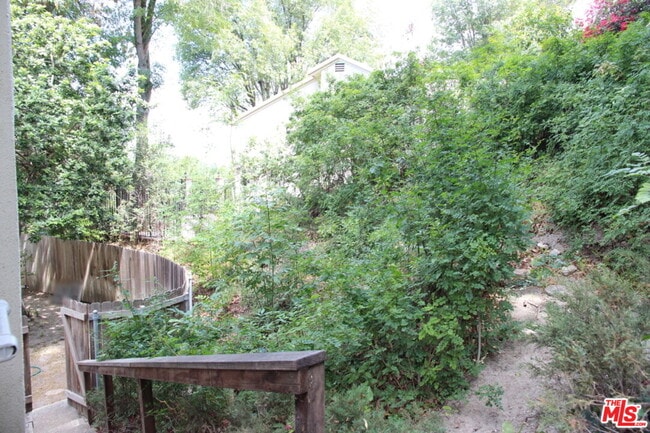 Building Photo - 15151 Encanto Dr