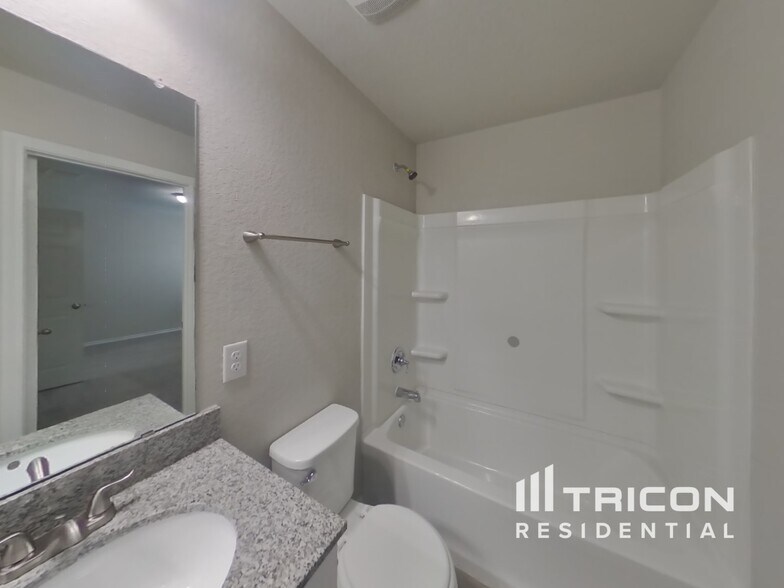 Building Photo - 6827 Freedom Hills