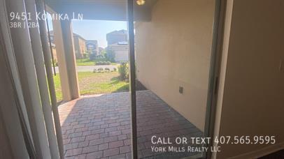 Building Photo - 9451 Komika Ln
