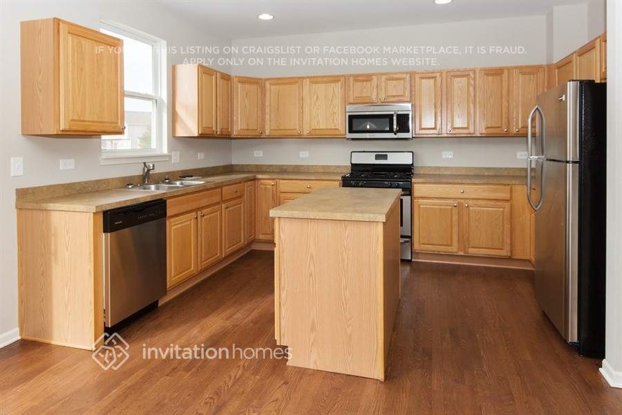 Building Photo - 1415 Baltz Dr