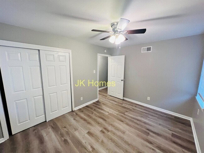 Building Photo - Newly Renovated Home For Rent!