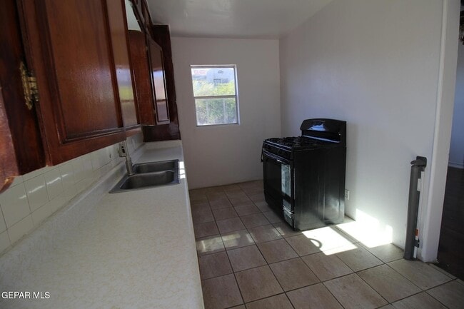 Building Photo - 3200 Richmond Ave