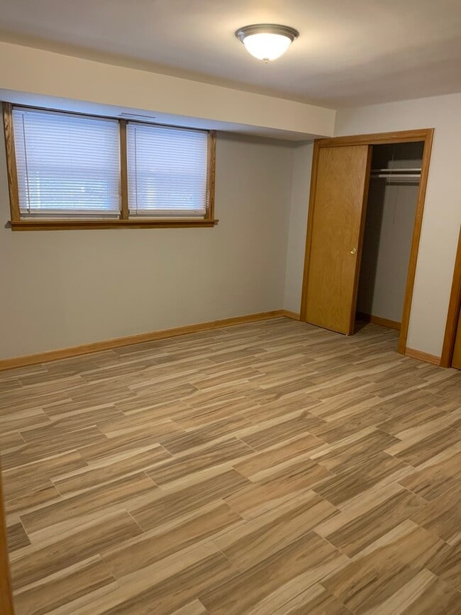 Building Photo - 4221 S Mozart St