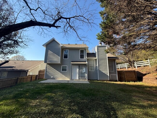 Building Photo - 1195 Kibbe Cir NW