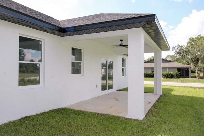 Building Photo - 4200 Leaf Rd