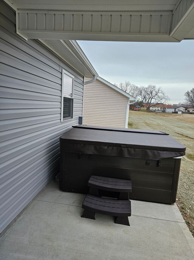 Building Photo - 814 Pierson Rd