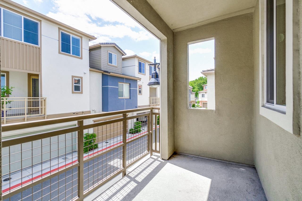 Building Photo - 1056 Duane Ct