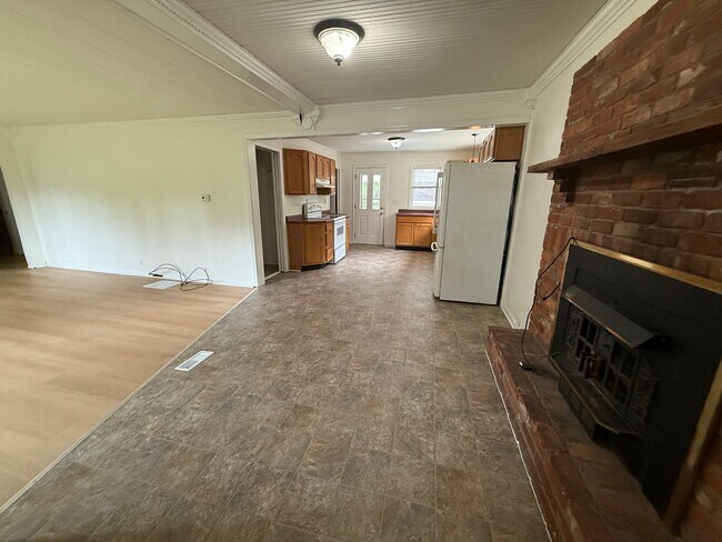 Building Photo - 700 N Kettner Dr