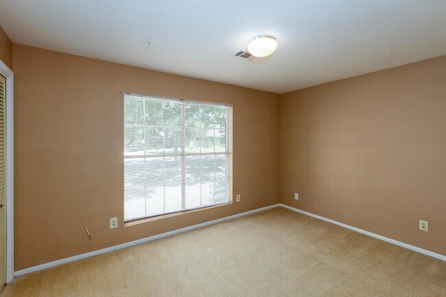 Building Photo - 1510 Belvedere Dr