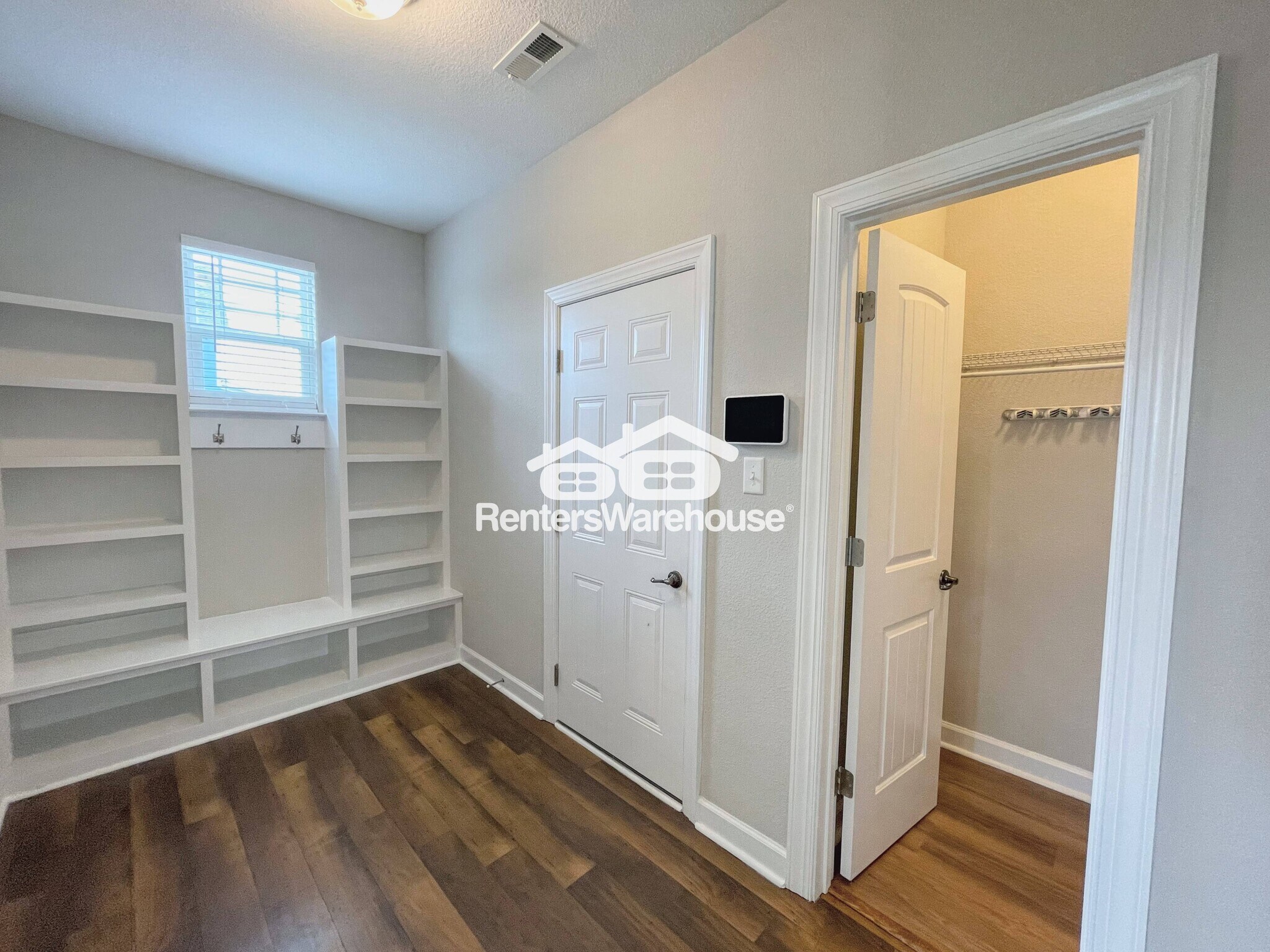 Building Photo - 1421 Thrasher Lndg