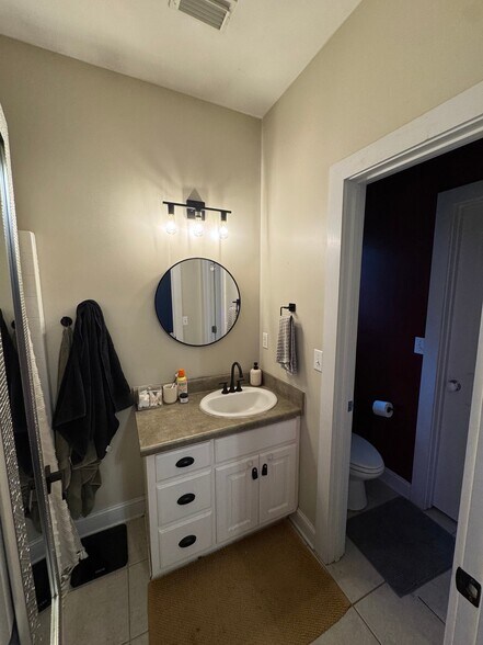 Building Photo - 2916 Cameo Way