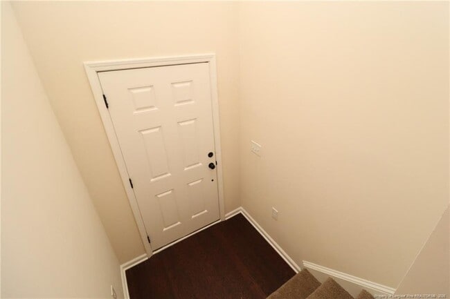 Building Photo - 1405 Regents Ln