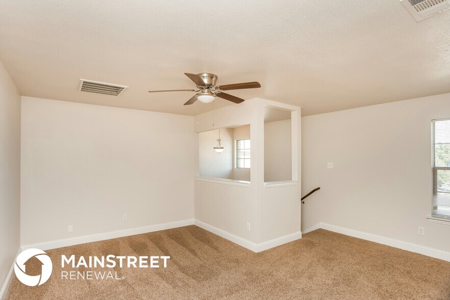 Building Photo - 1229 Granada Dr