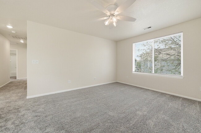 Building Photo - $2,845.95 - 3 Bed, 2 Bath Home in Thornton with Central AC and In Unit Laundry!