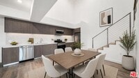 Building Photo - 5153 W Maplewood Ave