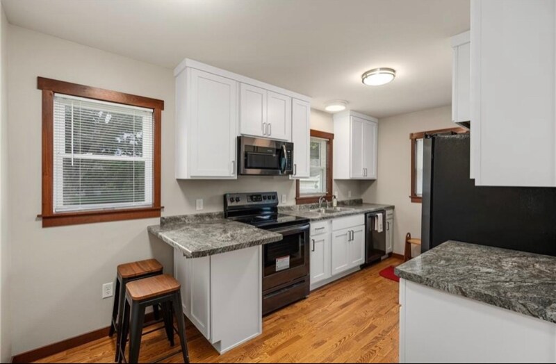 Building Photo - 2108 Brackett Ave