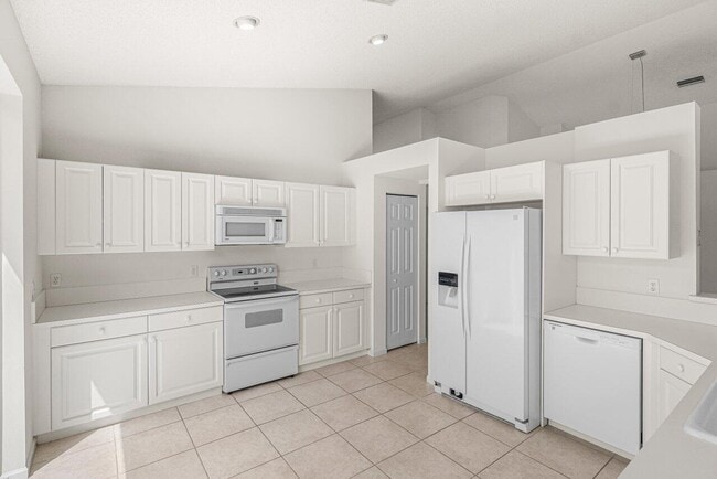 Building Photo - 7728 Edinburough Ln