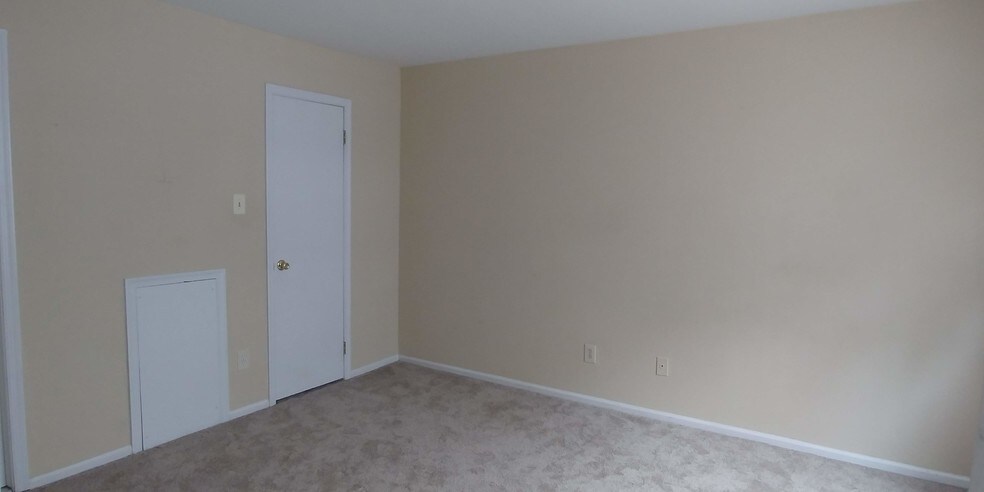 Building Photo - 4780 Summersweet Dr