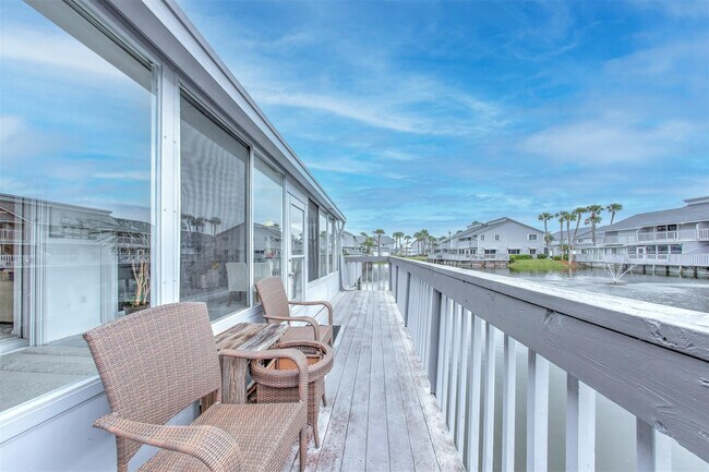 Building Photo - 4949 N Hwy A1A