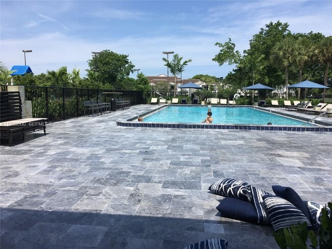 Building Photo - 10110 Boca Entrada Blvd