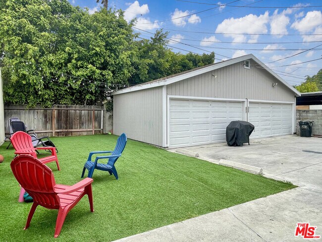 Building Photo - 124 N Mansfield Ave