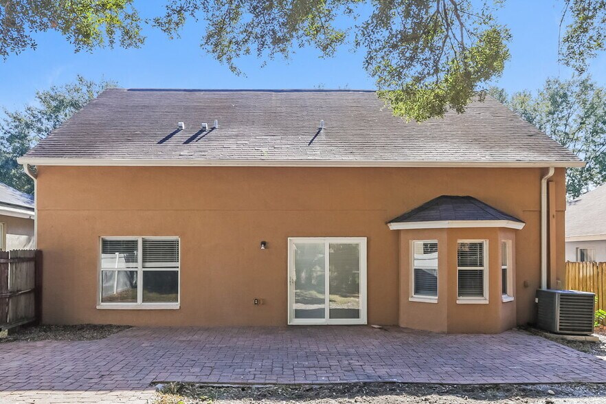 Building Photo - 11116 Newbridge Dr