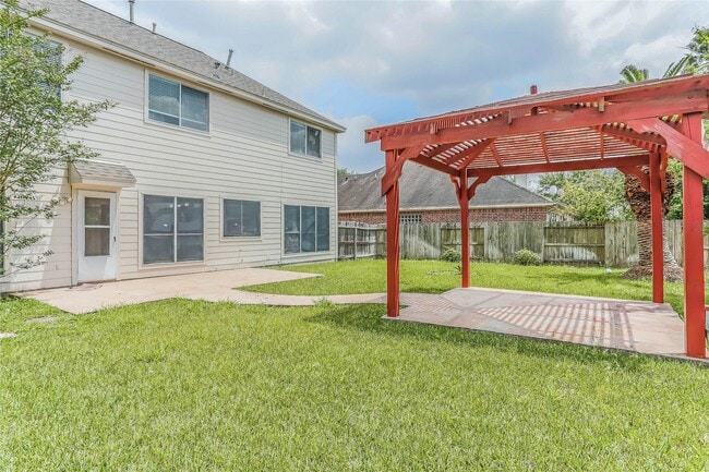 Building Photo - 3418 Shadowfern Dr