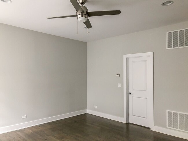 Building Photo - 2620 N Rockwell St