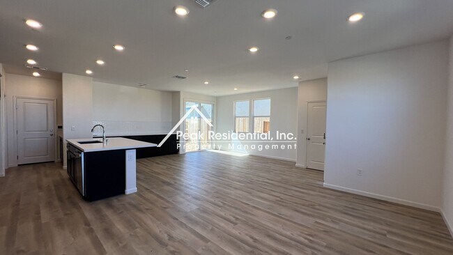 Building Photo - New Elk Grove 3bd/2.5ba Home near Big Horn...