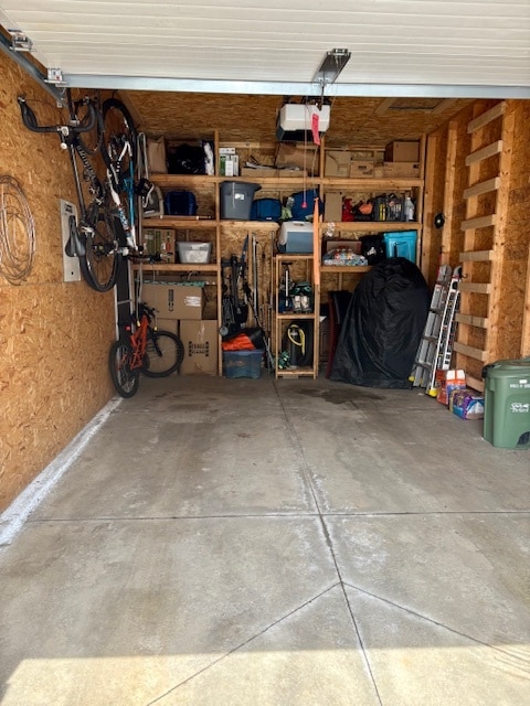 Garage/storage - 22 Cormorant Pl