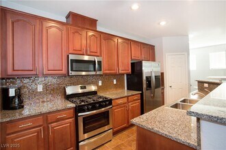 Building Photo - 6250 W Arby Ave