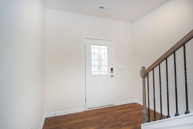 Building Photo - 538 King Clover Ln